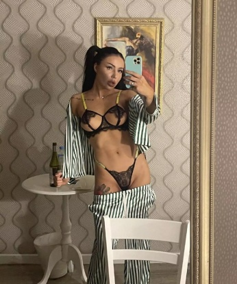 Анкета проститутки Алена - Фото 1, Алексеевский, 23 года, №2421